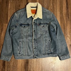 Levi Sherpa Trucker Jacket